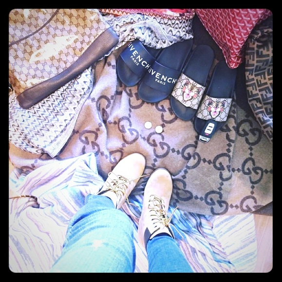 Meet the Posher Other - Fabulous finds.....and one of a kinds....